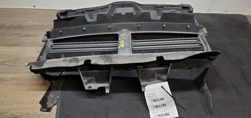 RAM1500 2014 Air Shutter 1176741