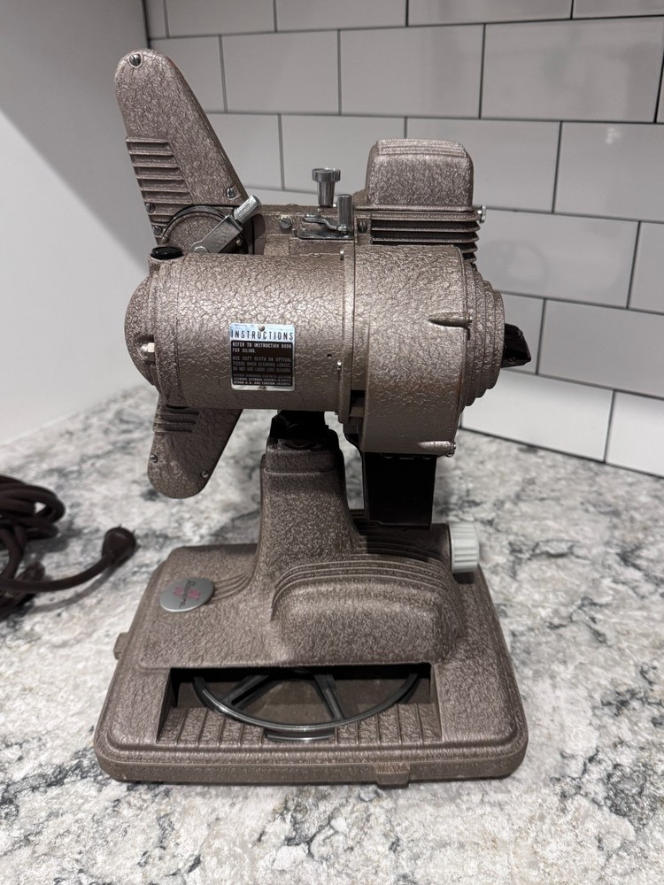 Revere Model 85 Projector 8mm Works!