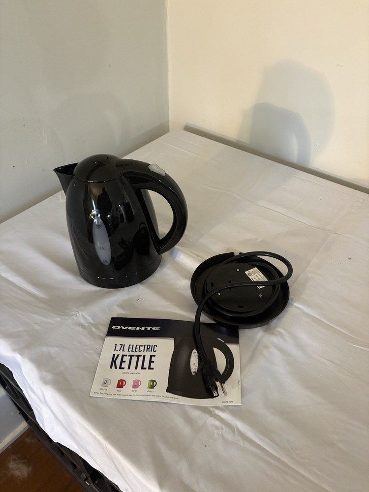 OVENTE KP72B 1.7L Electric Kettle