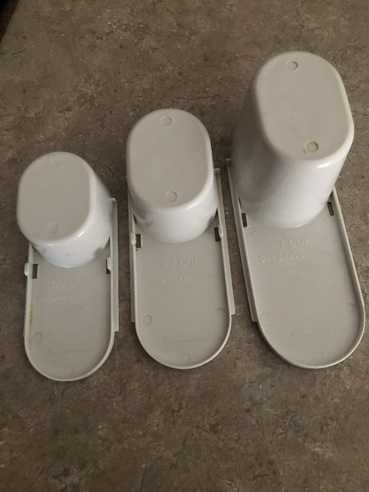 Weight Watchers Nesting Measuring Cups GUC