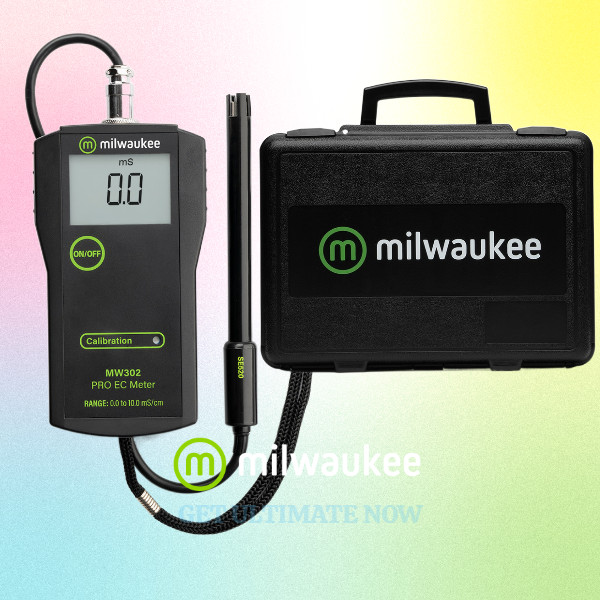 Milwaukee MW302 PRO High Range Conductivity Meter with Hard Carrying Case
