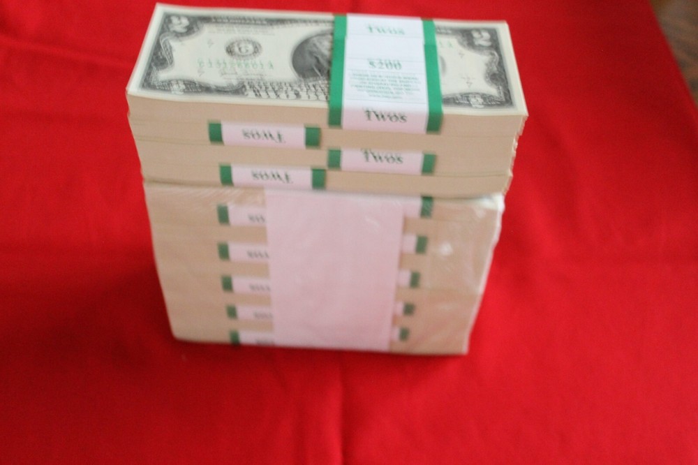 50 NICE UNCIRCULATED CRISP 2017A TWO DOLLAR BILLS $2 NOTES IN SEQUENTIAL ORDER