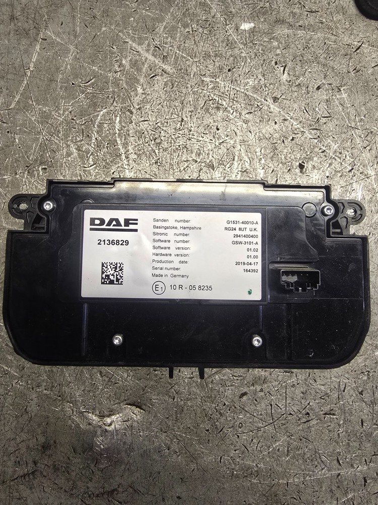DAF XF 106 CLIMATE CONTROL PANEL 2136829