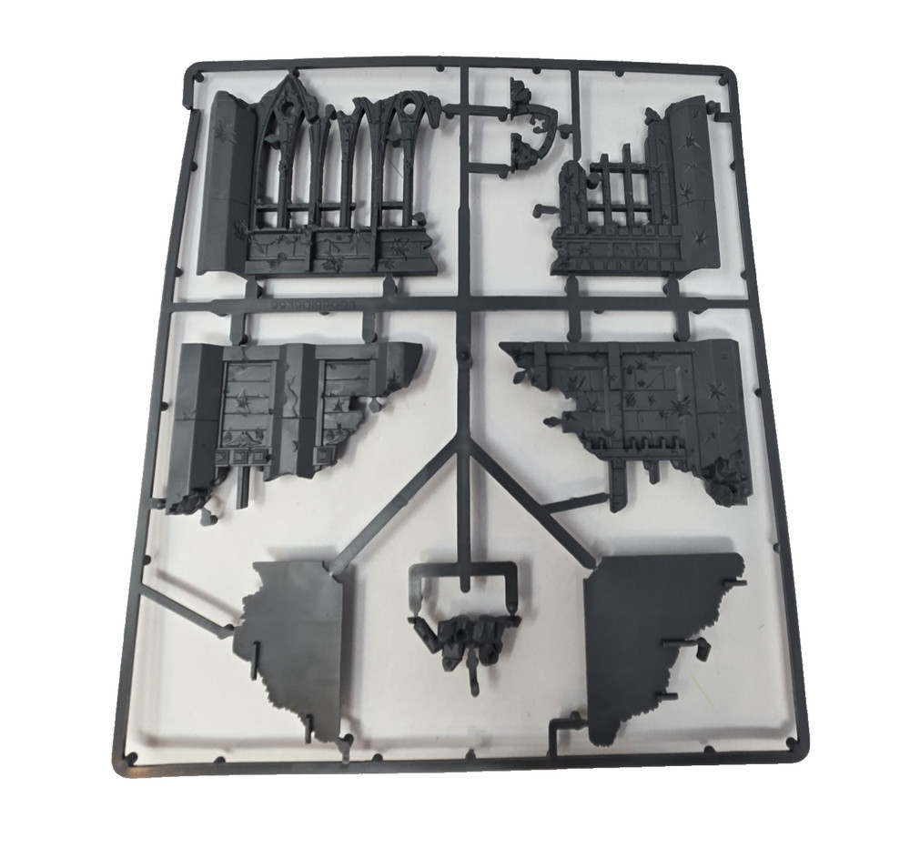 Warhammer 40K Terrain 1998 Games Workshop 3 Sprues +Crashed Aquila Lander OOP
