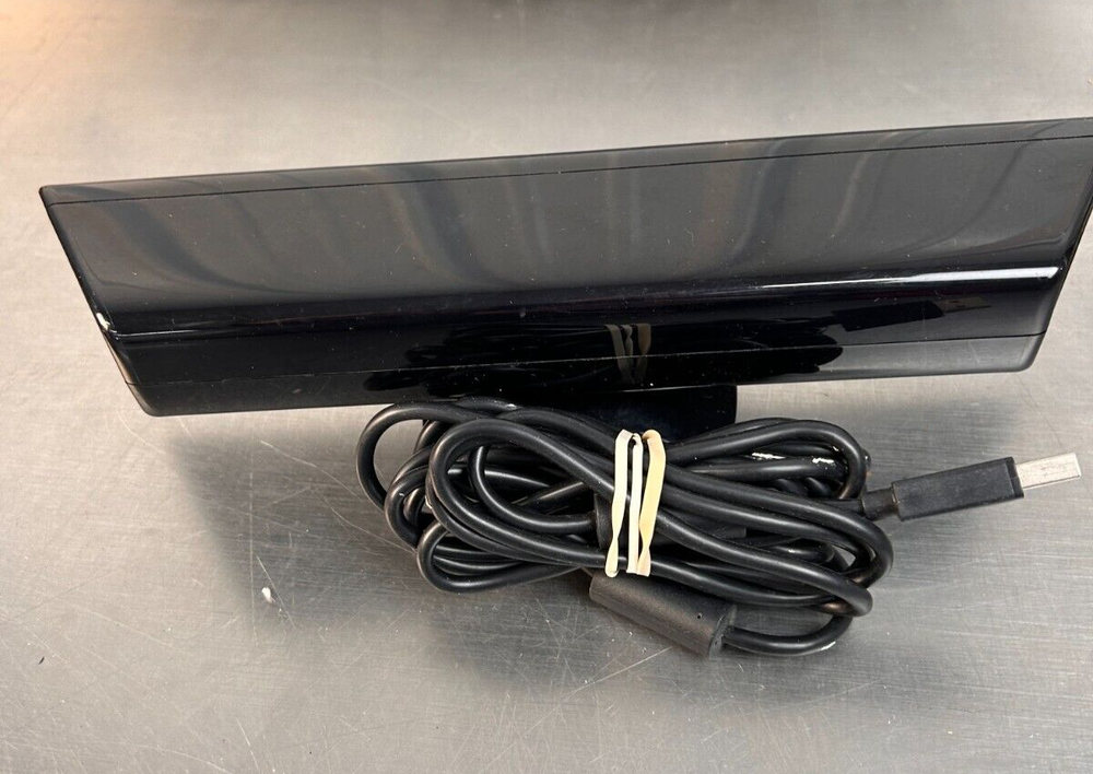 Microsoft Xbox 360 Kinect Sensor Model 1414 | Pre-Owned