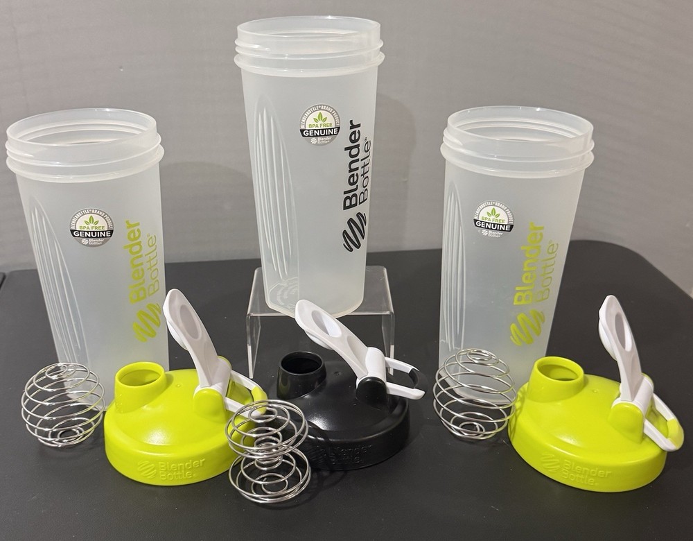 3 28oz Plastic Blender Bottles with Lids