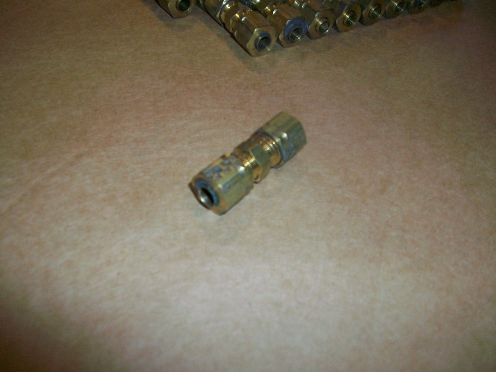 20pc Brass Compression Union 3/16" NEW