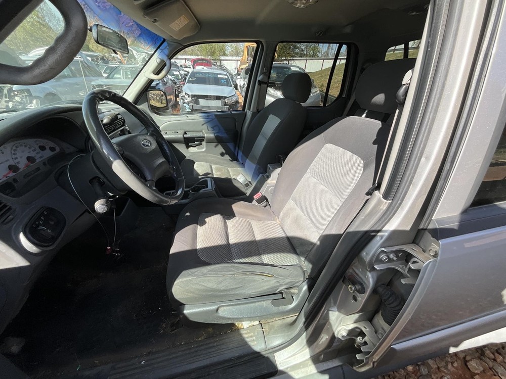 Used Headrest fits: 2005 Ford Explorer Grade A