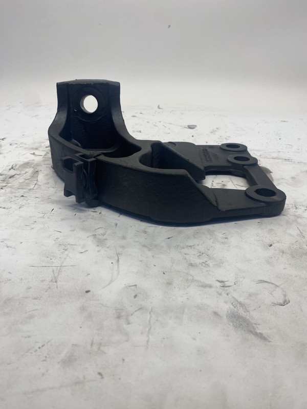 Cummins X15 Engine Mount 3606384C2 (548-12864)