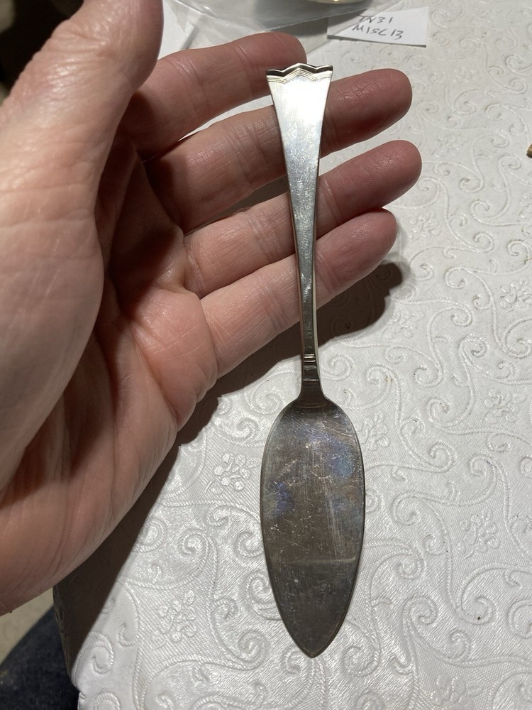 J. Tostrup Small Cake Server 830S Silver Norway 6 1/4" Kronesolv Pattern
