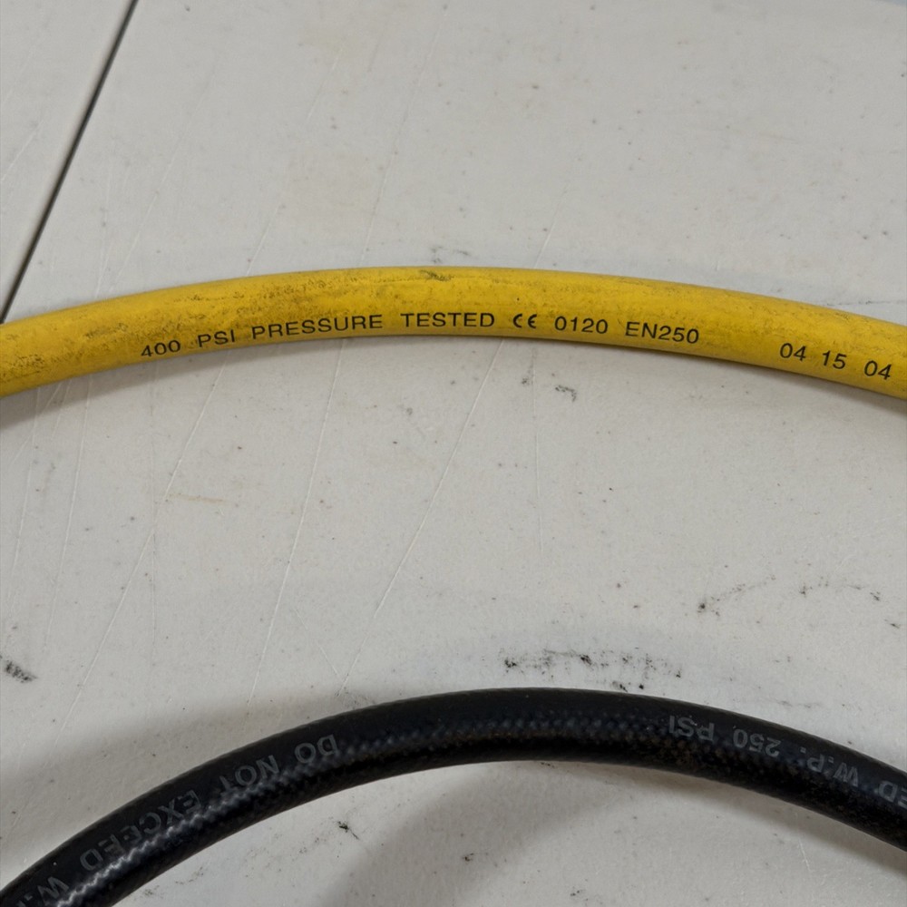 Oceanic Regulator With Alpha 7 Octopus