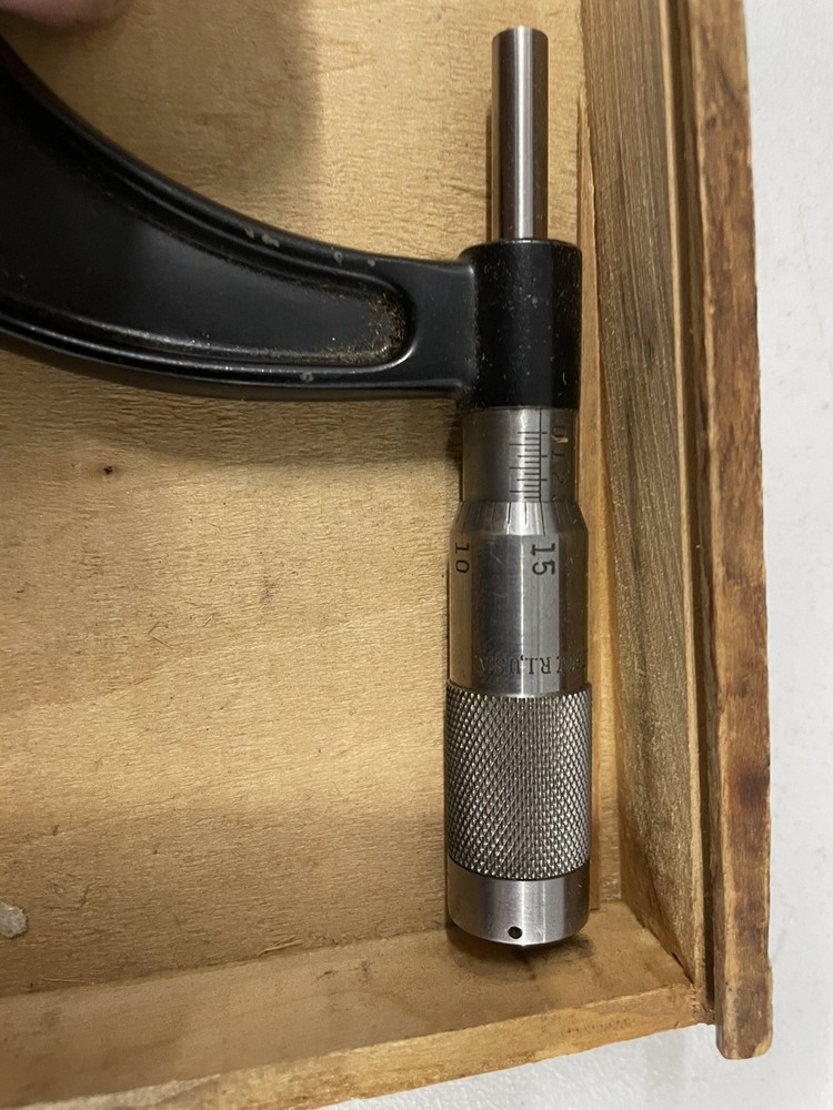 Brown & Sharpe 3 - 4" Outside Micrometer