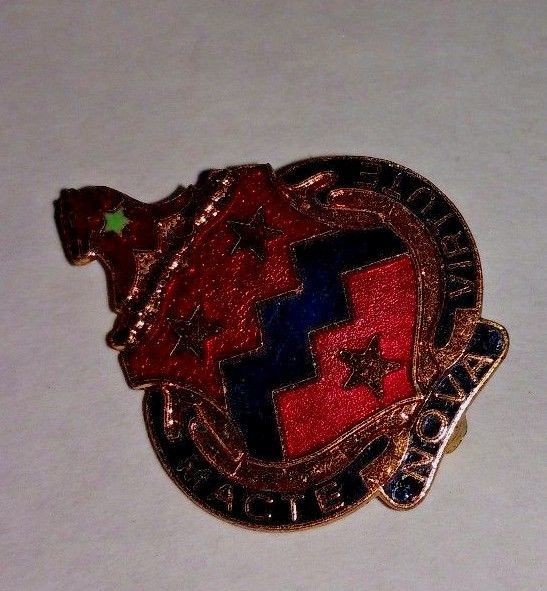 Field Artillery Bn Unit Crest (Macte Nova Virtute)