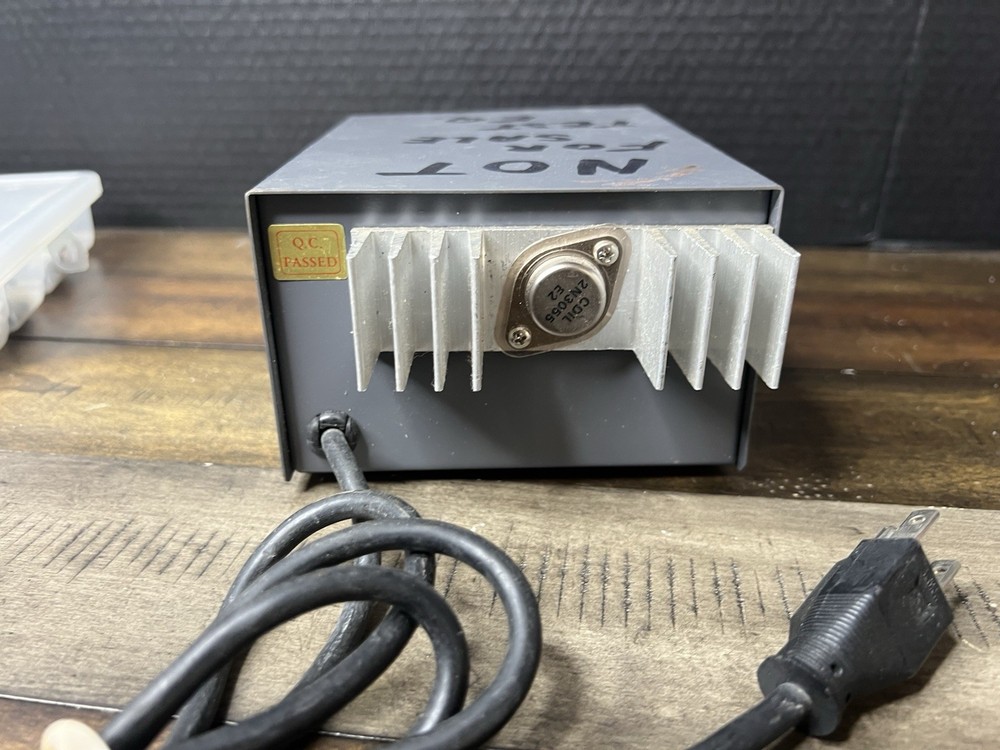 Samlex Regulated DC Power Supply RPS1204 13.8V 4-6 Amp Testing Unit