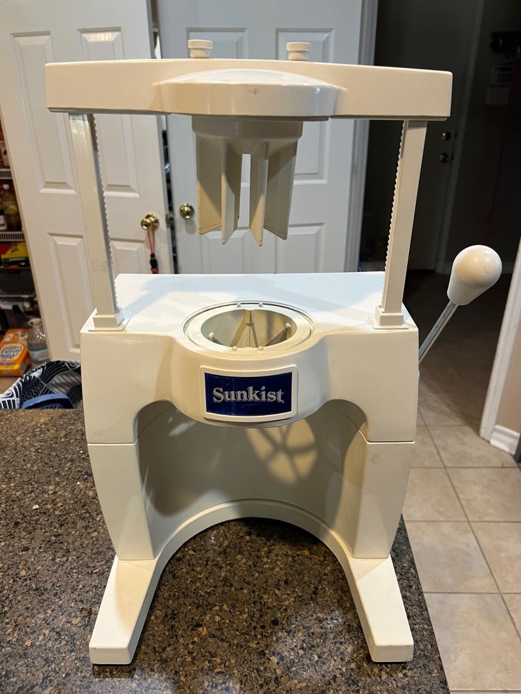 Sunkist S-102 6-Wedge Sectionizer