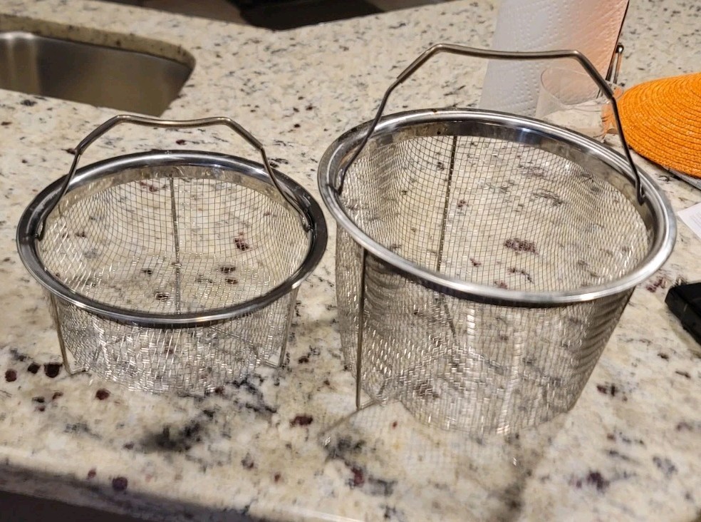 Pampered Chef QUICK COOKER 2 Nesting STEAMER BASKETS SET - 100118 - EUC