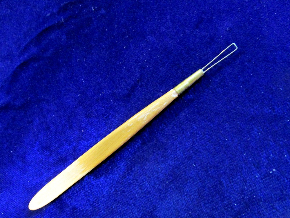 Pre-Owned Pottery Sculpting Tool, Wire End Loop, Clay, Modeling Smoothing tool