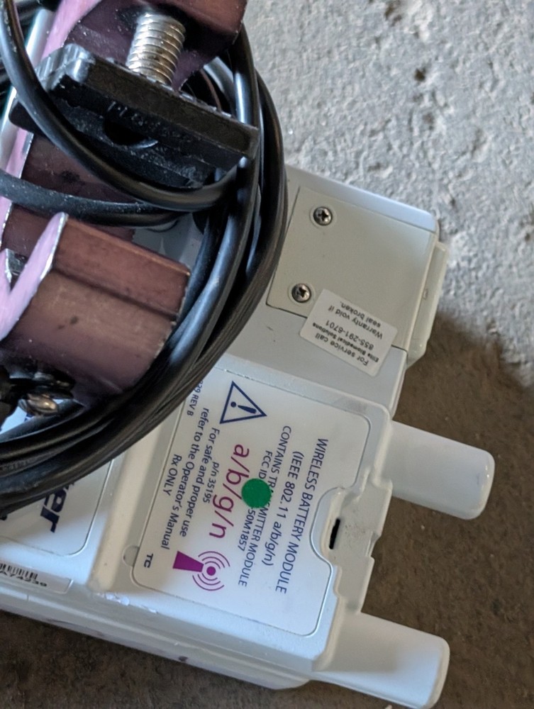 Baxter Sigma Spectrum Infusion Pump Compact Battery Powered With Charger + Mount