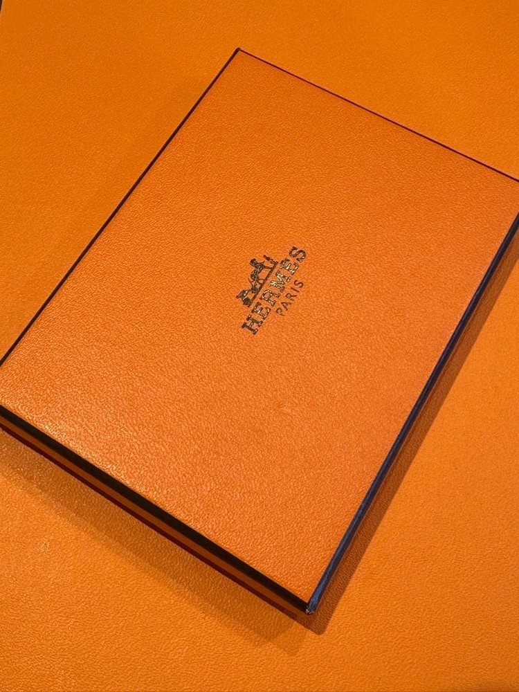 HERMES PIKABOOK Leather DogShaped Bookmark Beige with Box