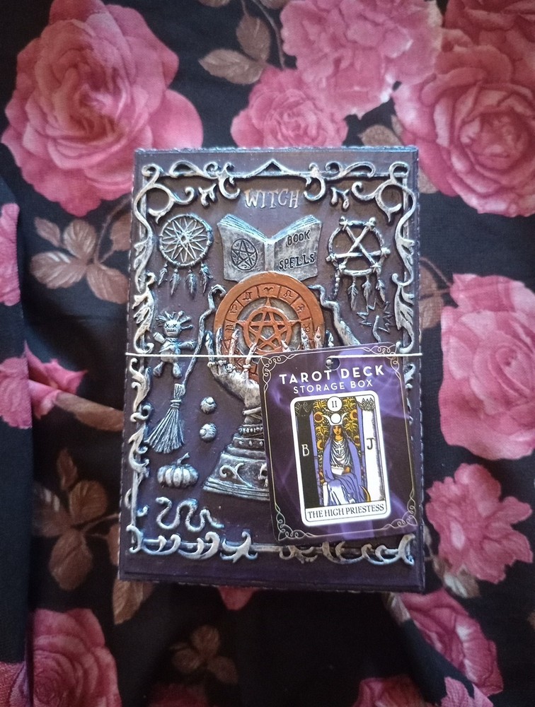Witches Spell Tarot Card Holder