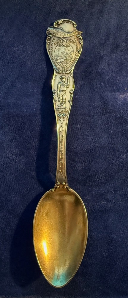 ANTIQUE STERLING SILVER SOUVENIR SPOON - OREGON, 5 7/8"
