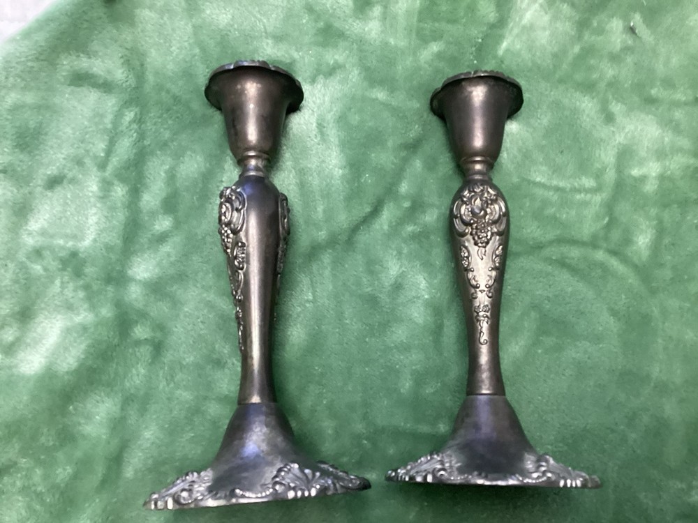 Pair Godinger Antique Baroque Silver plate Candlesticks , Grape Design 8.5”,