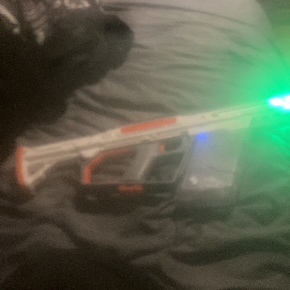 Splatter Ball Gun Grey and white