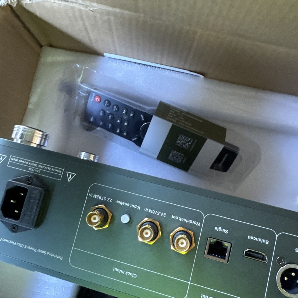 Soundaware D300REF Reference Level Next Generation PCM&DSD Digital Music Network