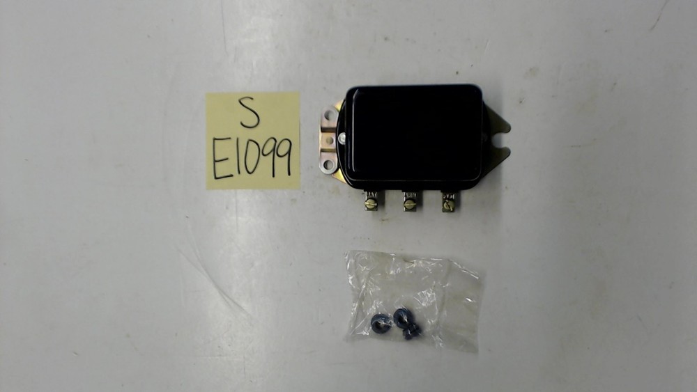 811900 Voltage Regulator
