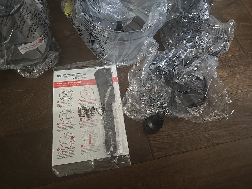 MAGICCOS Model FP408 Stainless Steel Food Processor - Missing Blades