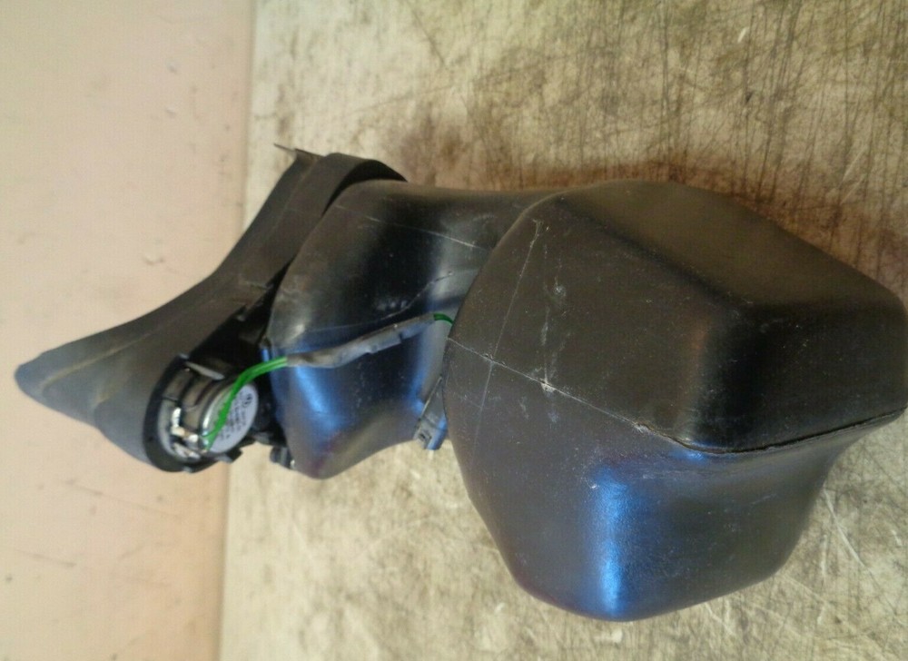 2006 BMW K1200LT FRONT RIGHT SPEAKER AND BOX OEM