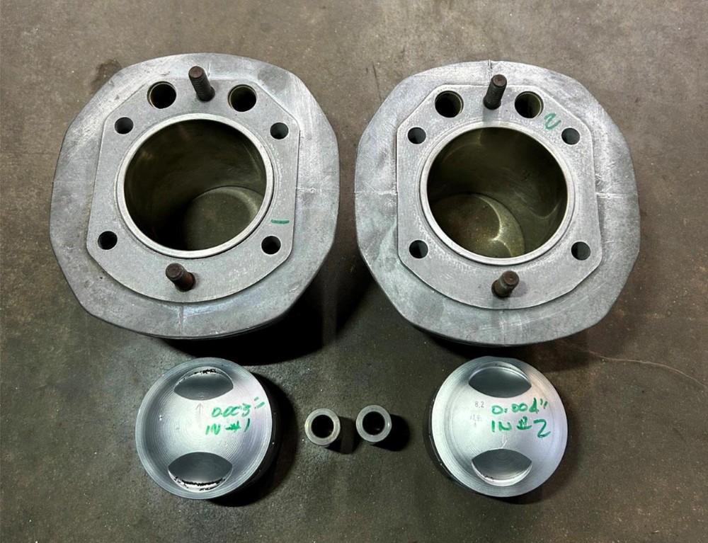 BMW R65 Cylinders and Pistons