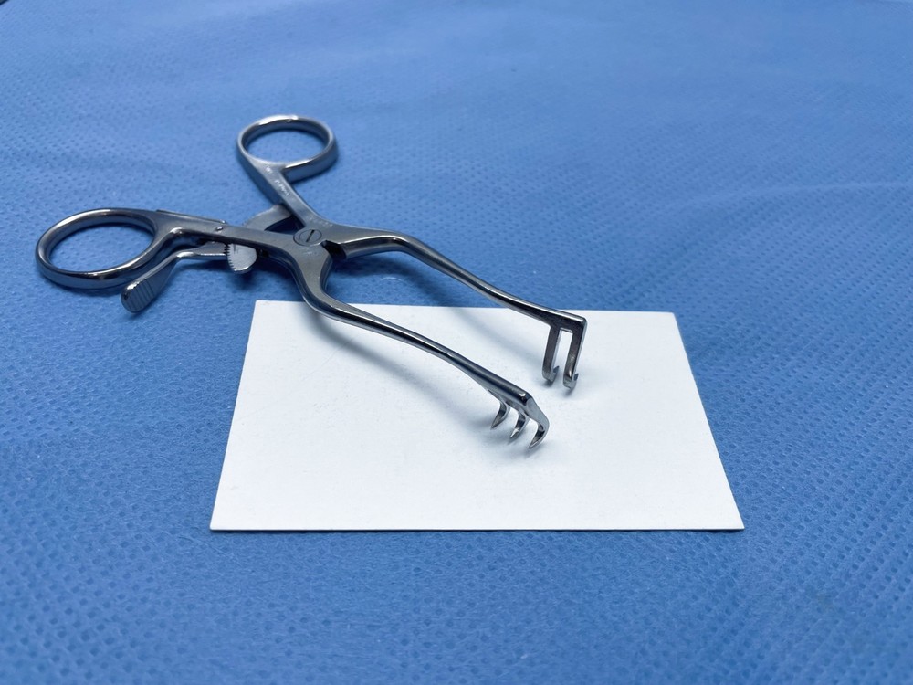 Codman 50-5646 Baby Weitlaner Retractor, 4.5", 2x3, Sharp, Germany