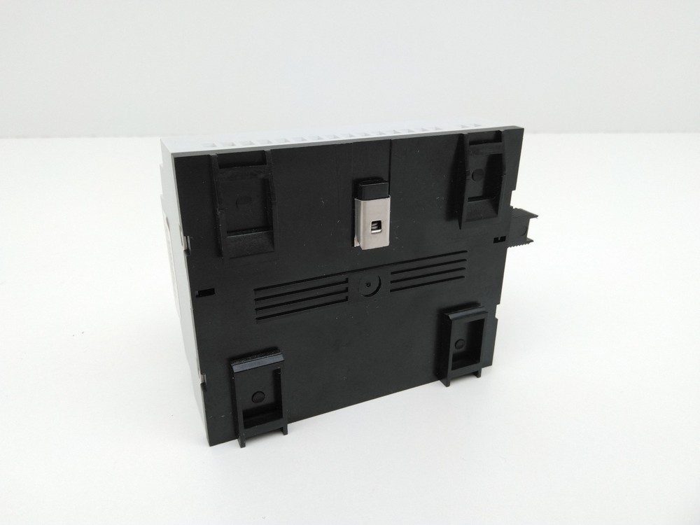 Eaton EZ618-DC-RE Relay Expansion Module
