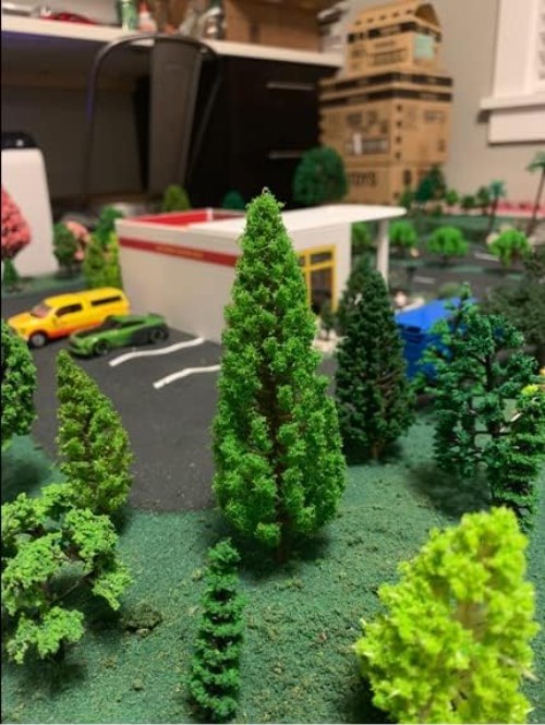 Plastic Trees Set for Model Railroad Scenery