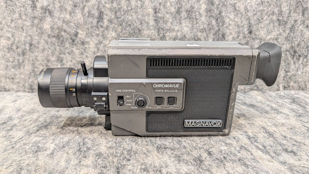 Magnavox VR8238BK01 Video Camera - Untested