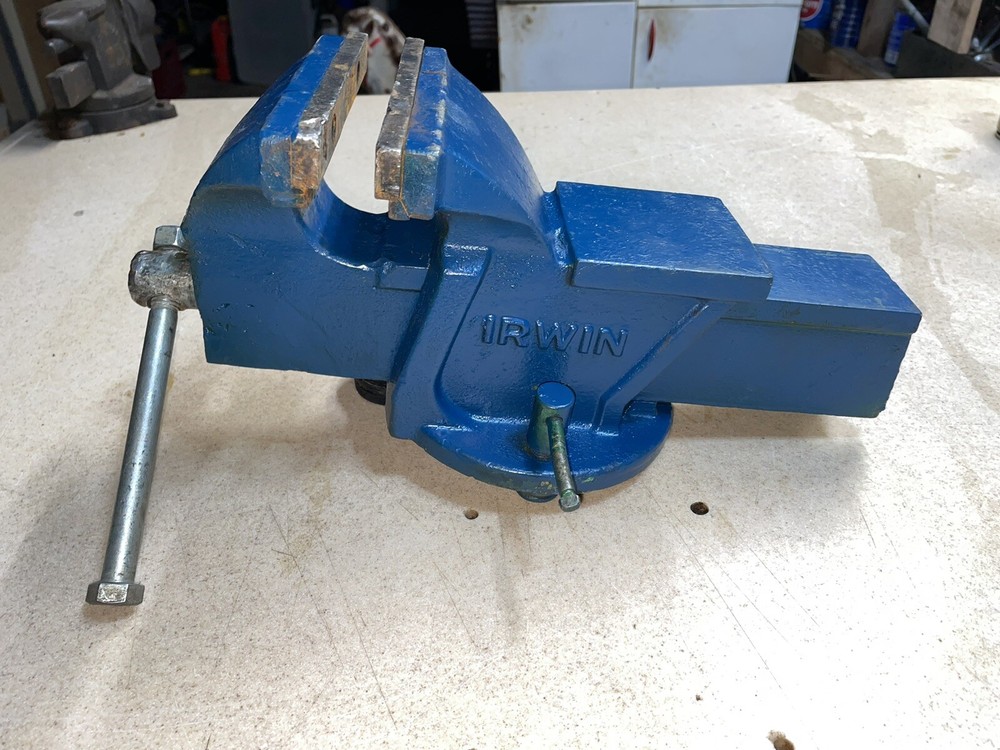 Irwin 6” Wide Vise Opens 6” no swivel