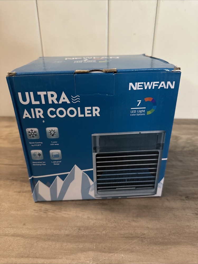 Newfan LED-Lit Ultra Air CoolerBlack White Sterilizing Filter