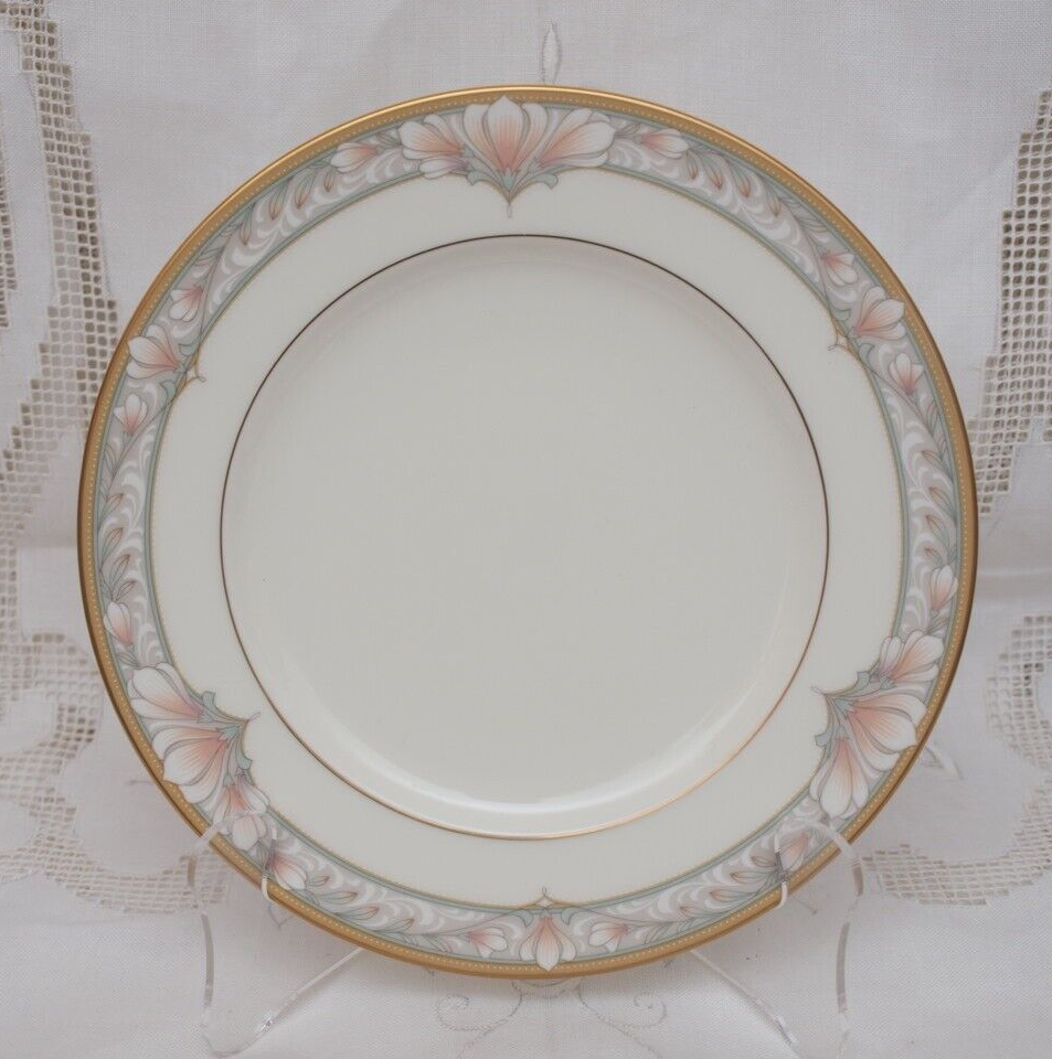 20 Pc Noritake BARRYMORE Set Bone China 9737 Dinnerware EUC
