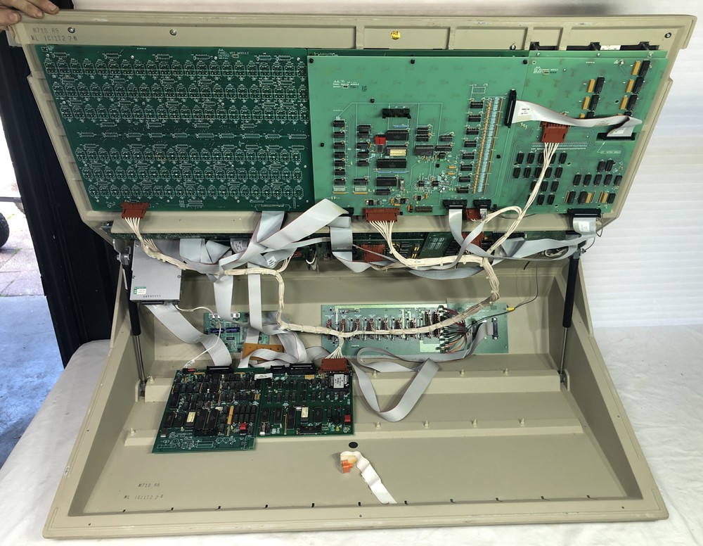 Grass Valley Group Control Panel model 200