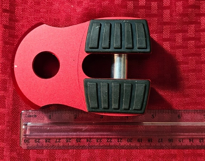 SUV TRUCK WINCH SHACKLE, RED & BLACK