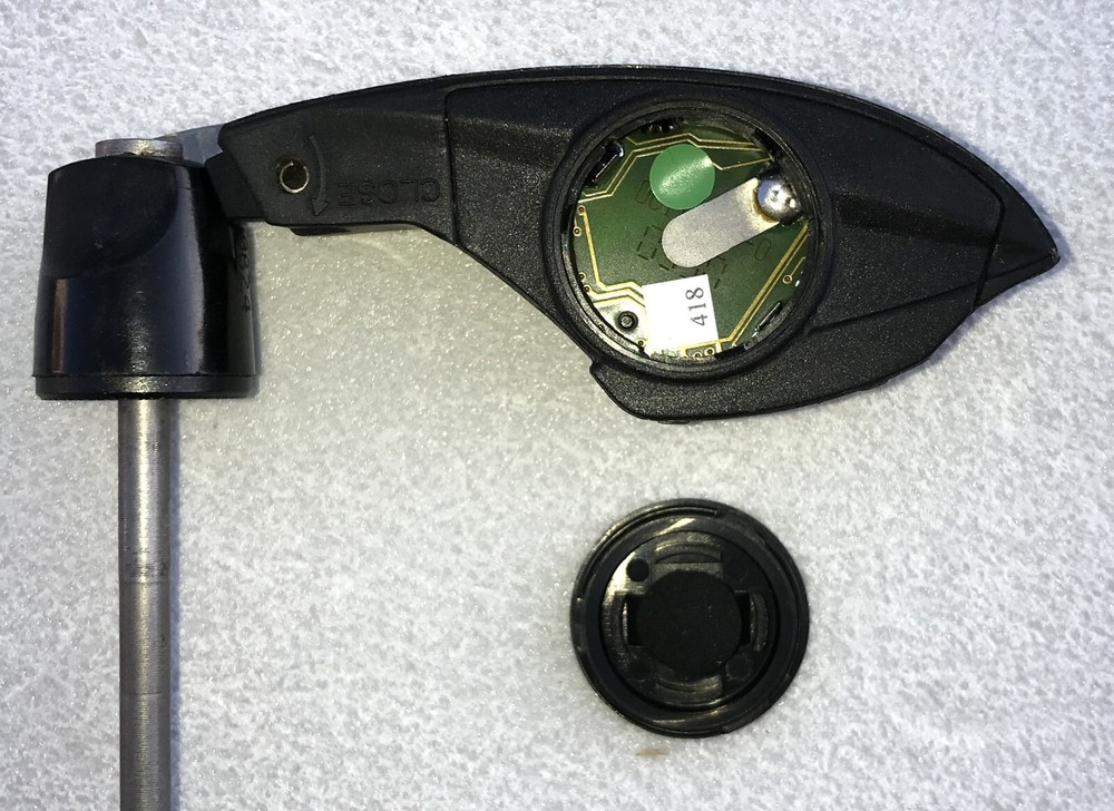 Mavic Quick Release Front E-Skewer with Integrated Sensor