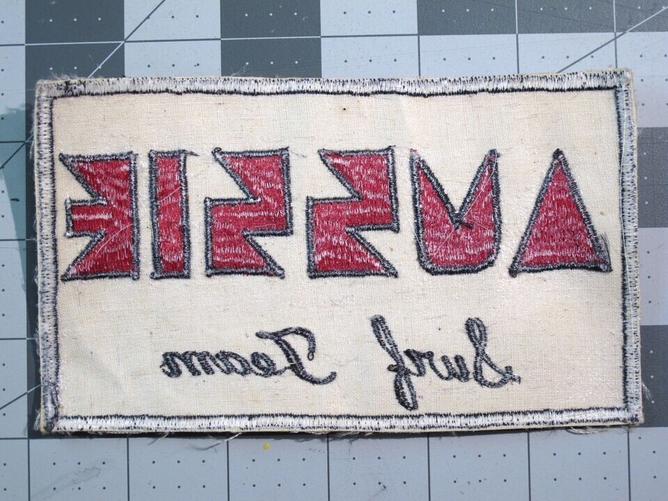 vtg 1960s Surfing ephemera - patch Aussie Surf Team