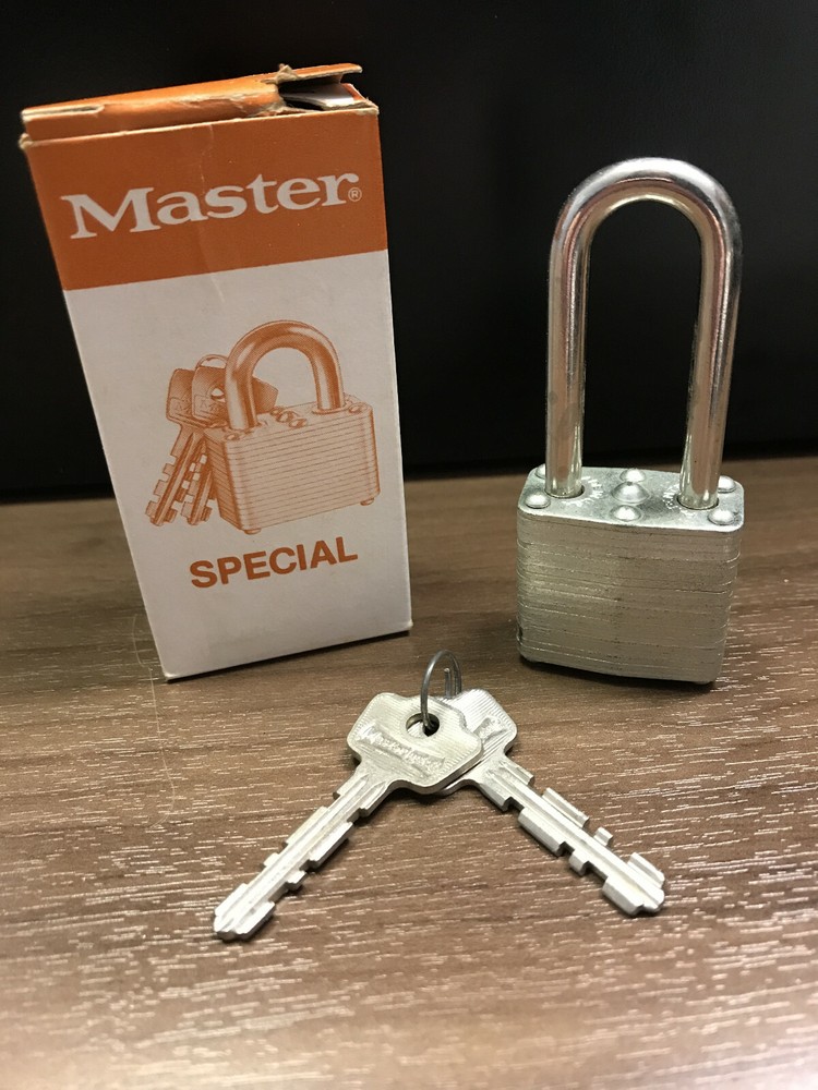 Master Lock 105LF KD Laminated Steel Padlock...NOS