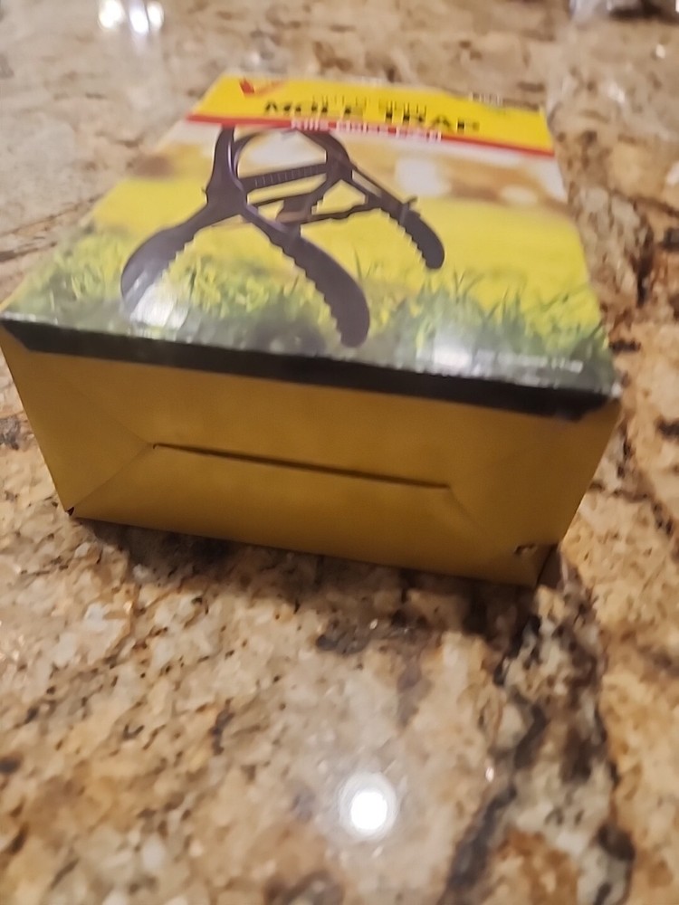 VICTOR 0631 OUT O'SIGHT MOLE TRAP, 1-3/4 LBS (1-BOX) / OPEN BOX