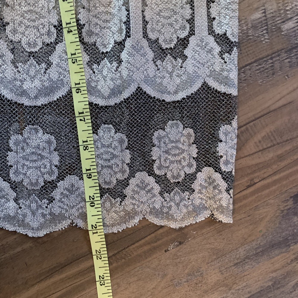 Davido Skirt Set Outfit Top Size 8 EUC