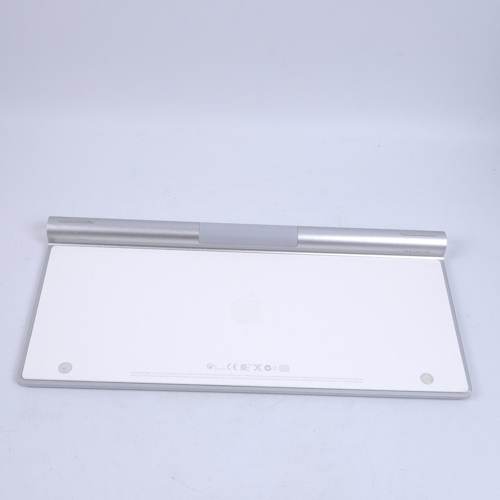 Apple Wireless Keyboard Model No. A1314 Works Great