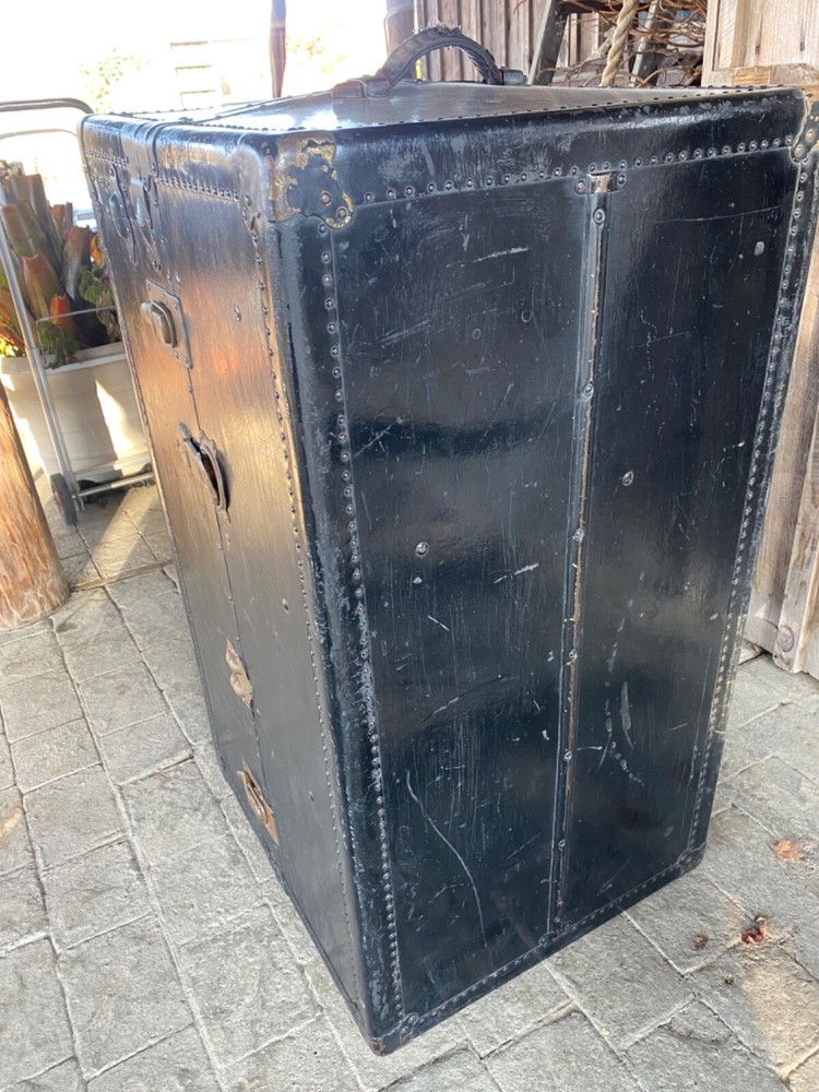 early 1900's steamer trunk
