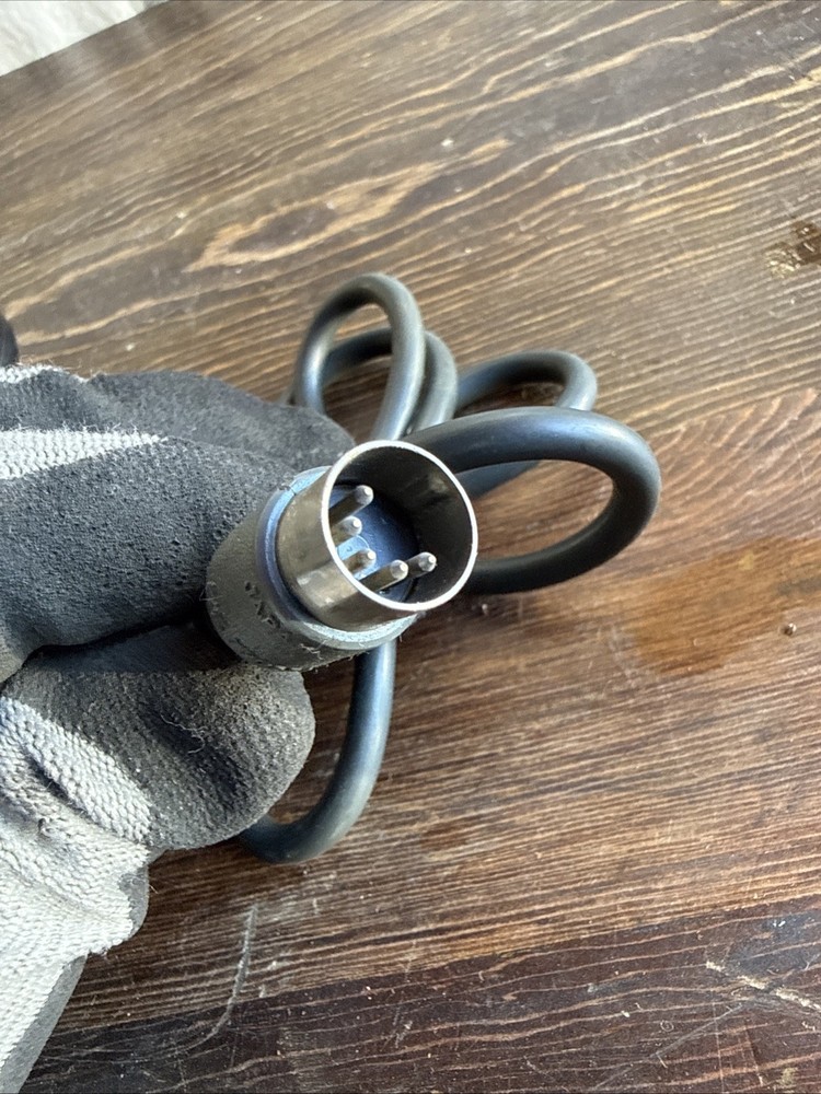 Realistic TRC-10 Microphone Untested