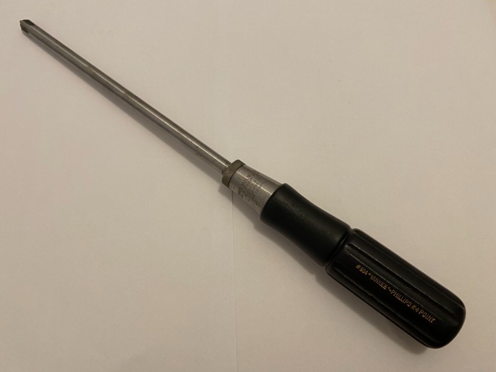 NOS - NORTH BROS. STANLEY #904 - PHILLIPS #4 POINT WOOD HANDLE SCREWDRIVER - NEW